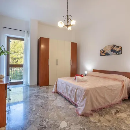 Il Panorama Sullo Ionio Apartment *